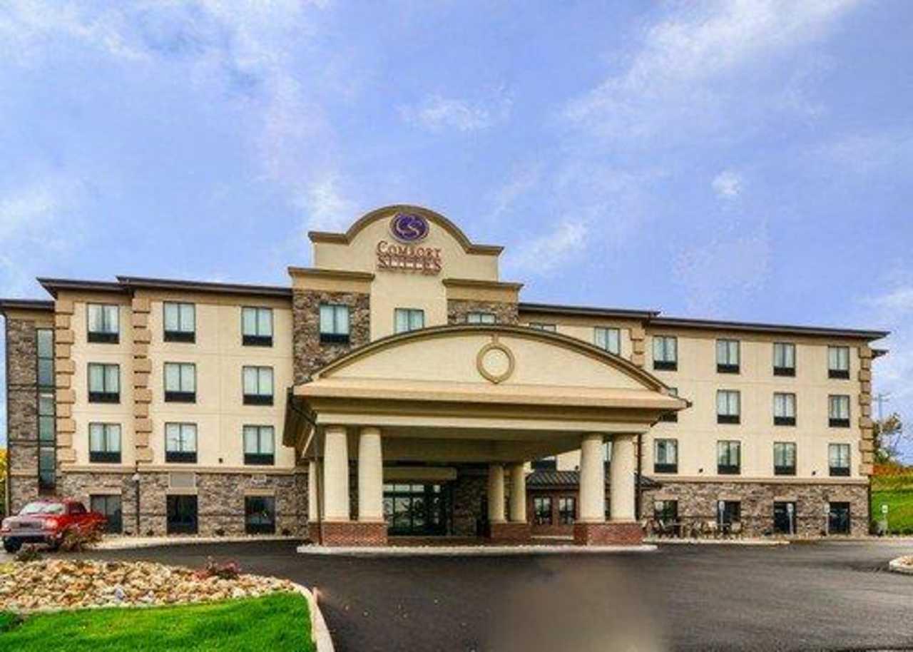 Comfort Suites Uniontown Exterior foto